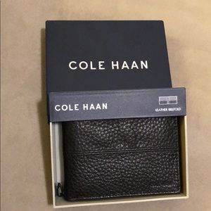 Brand New Cole Haan Leather Billfold w/box
